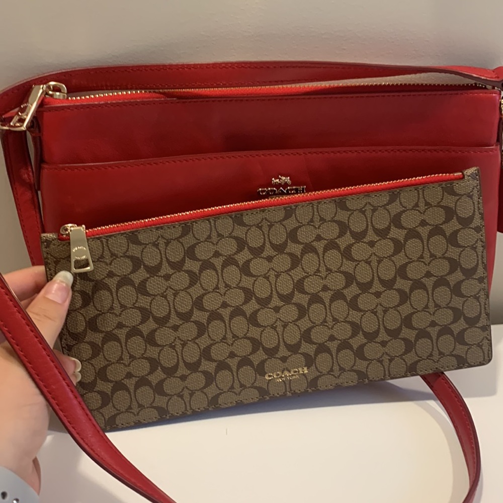 NWOT COACH red hand bag - Picture 4 of 5